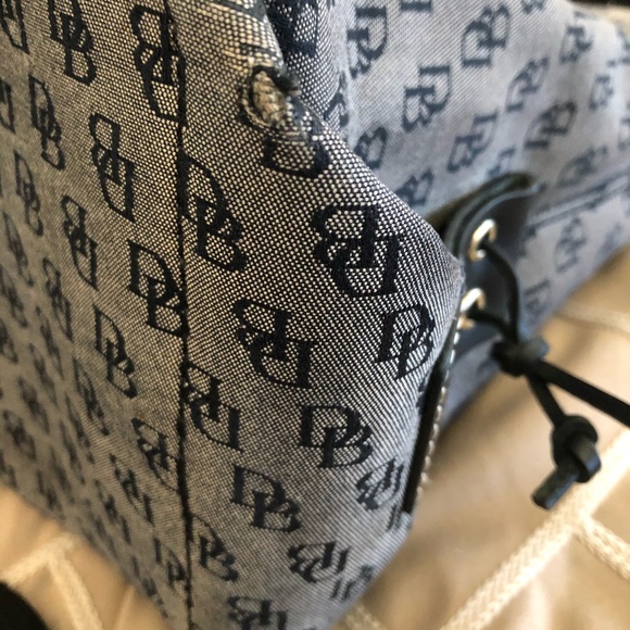 Dooney & Bourke Bag - Picture 5 of 8